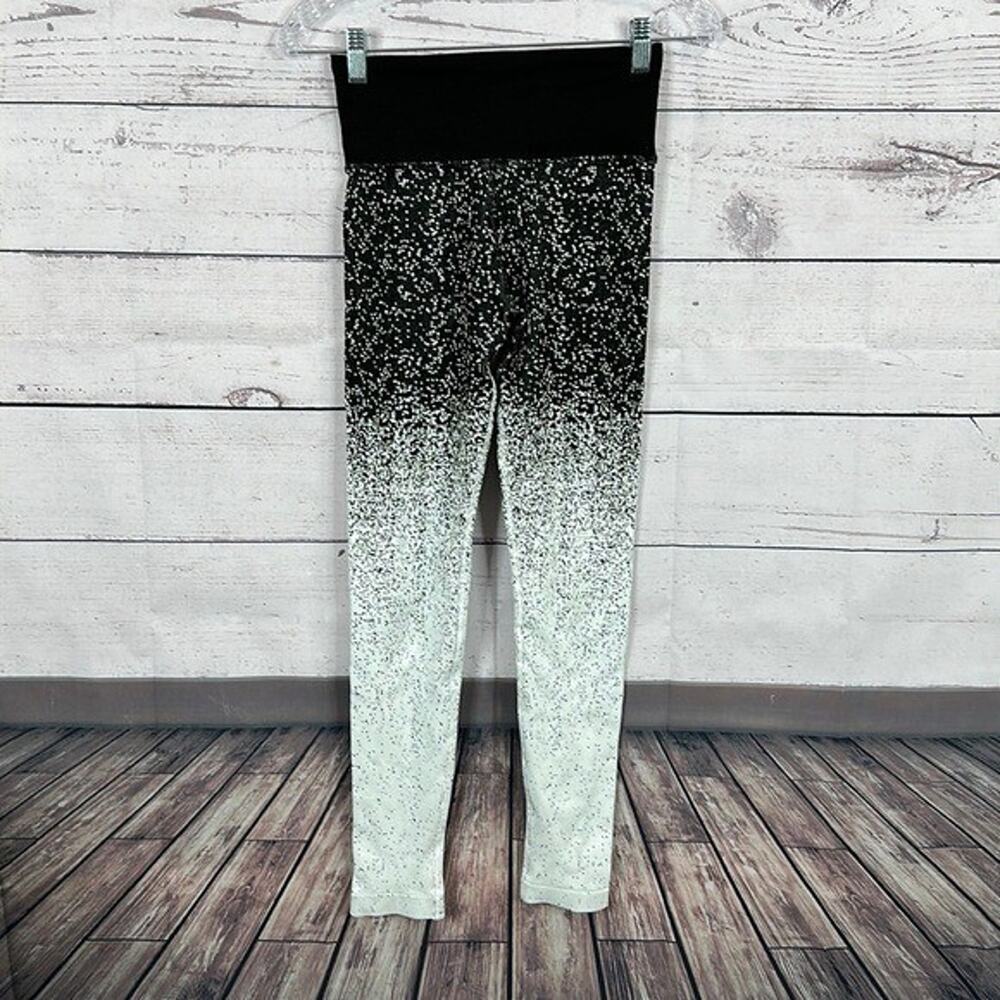Athleta Leggings Womens XS‎ White Black Flurry Ombre Tight inseam 25.5 high